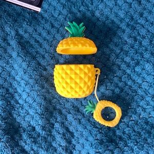 Pineapple Airpod case